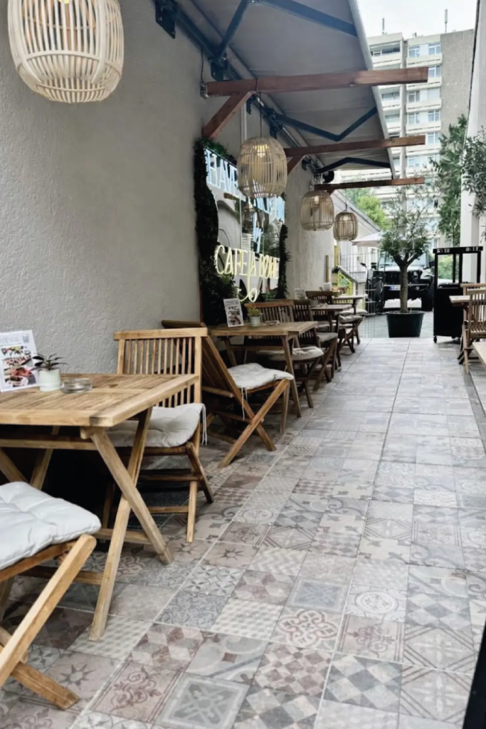 Cafe-La-Bohe-Bildergallerie-03